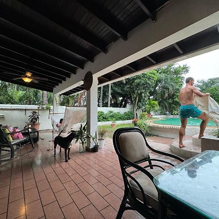 Duplexu Panama Homestay エクステリア 写真