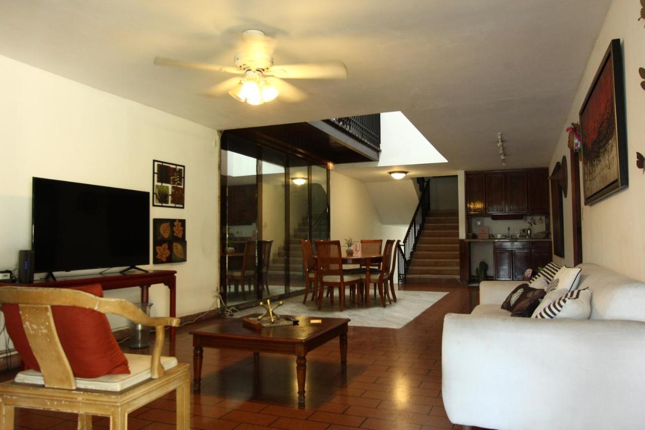 Duplexu Panama Homestay エクステリア 写真